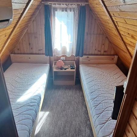 Keri Apartman Mosonmagyarovar Ngoại thất bức ảnh