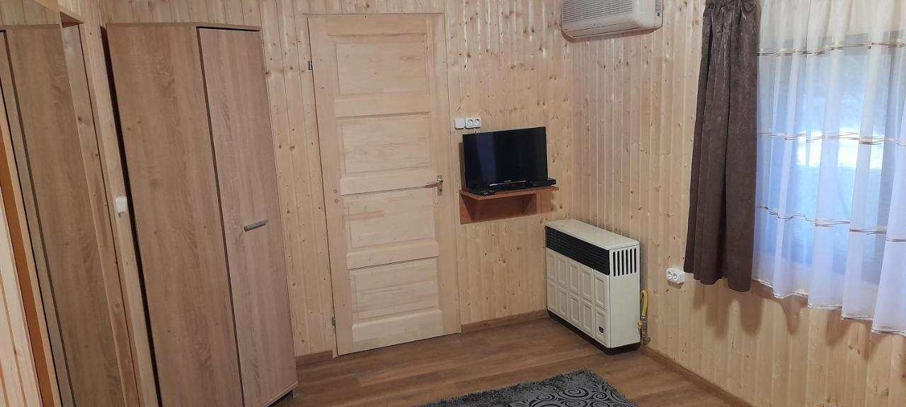 Keri Apartman Mosonmagyarovar Ngoại thất bức ảnh