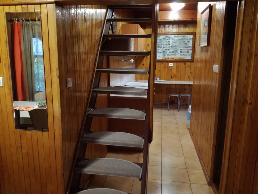 Keri Apartman Mosonmagyarovar Ngoại thất bức ảnh