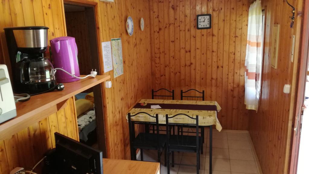 Keri Apartman Mosonmagyarovar Ngoại thất bức ảnh